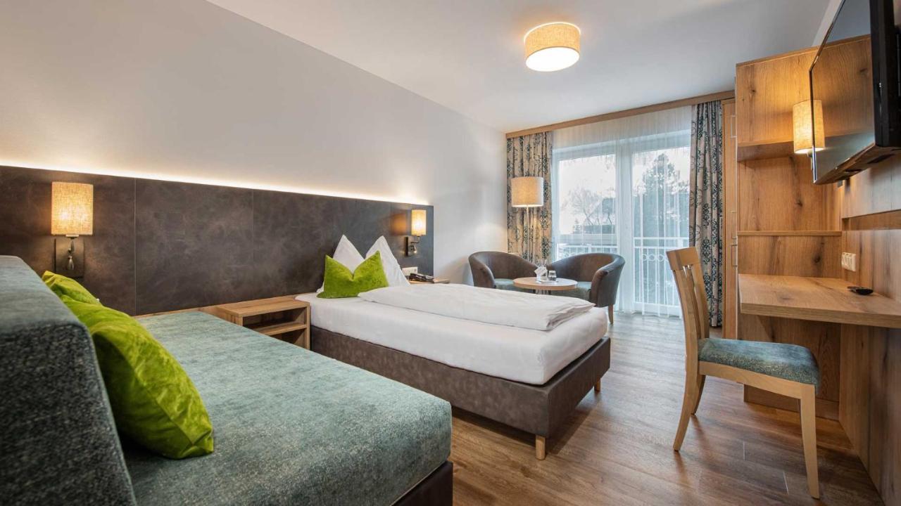 Aktiv- & Gesundheitsresort Das Gxund - Thermeneintritt Inklusive Бад Хофгаштайн Экстерьер фото